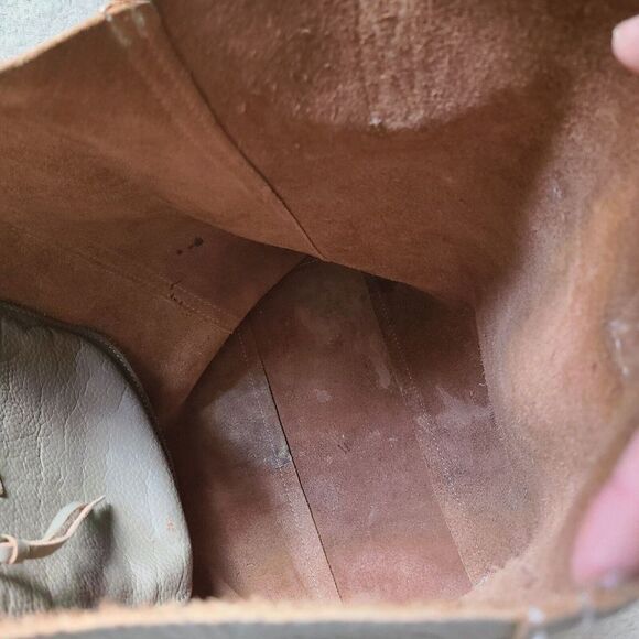 Cuyana Classic Unstructured Leather Pebbled Tote Purse Taupe Minimalist Everyday - Picture 8 of 12